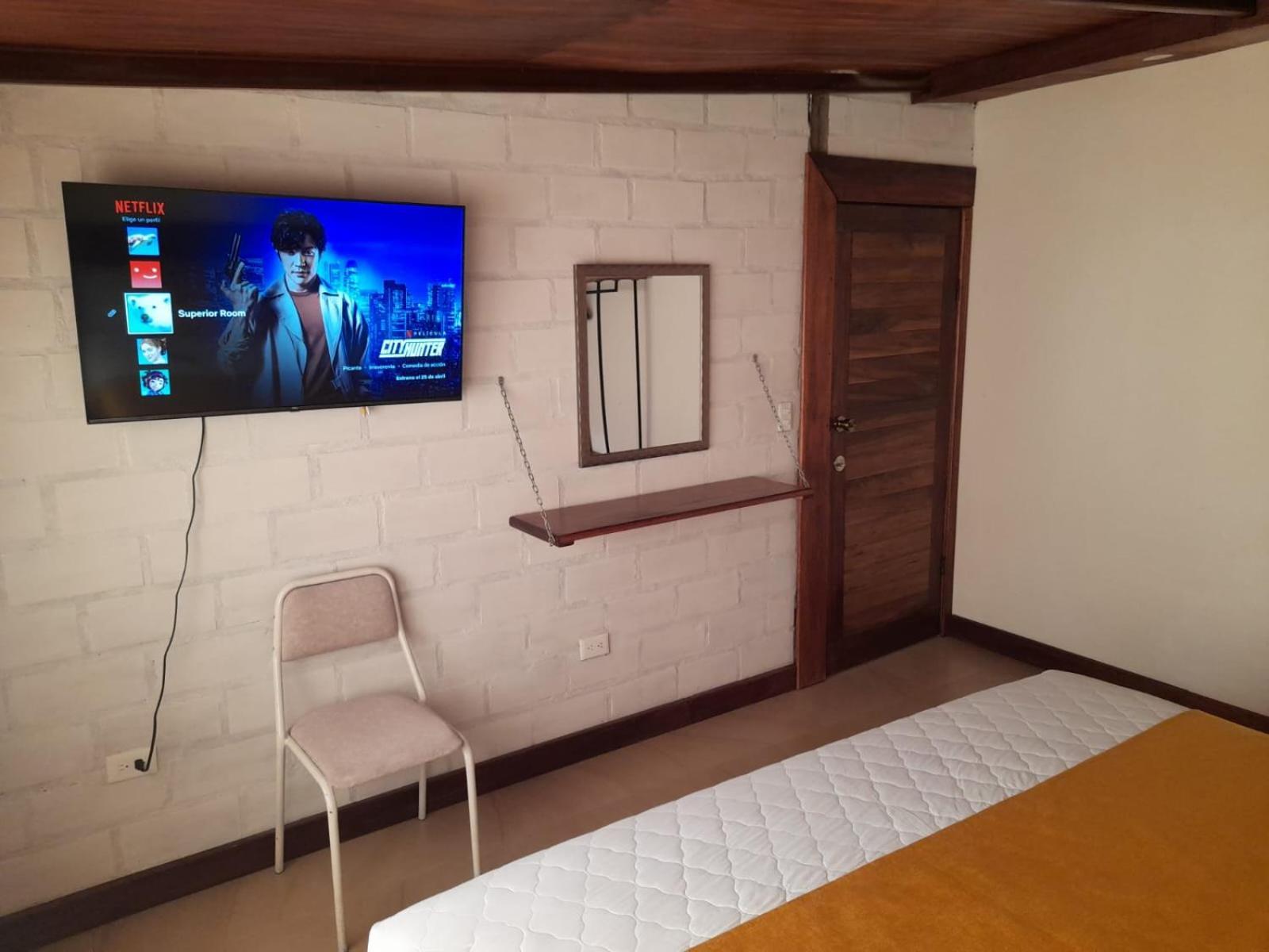 באניוס Casa Verde Descanso 1 מראה חיצוני תמונה